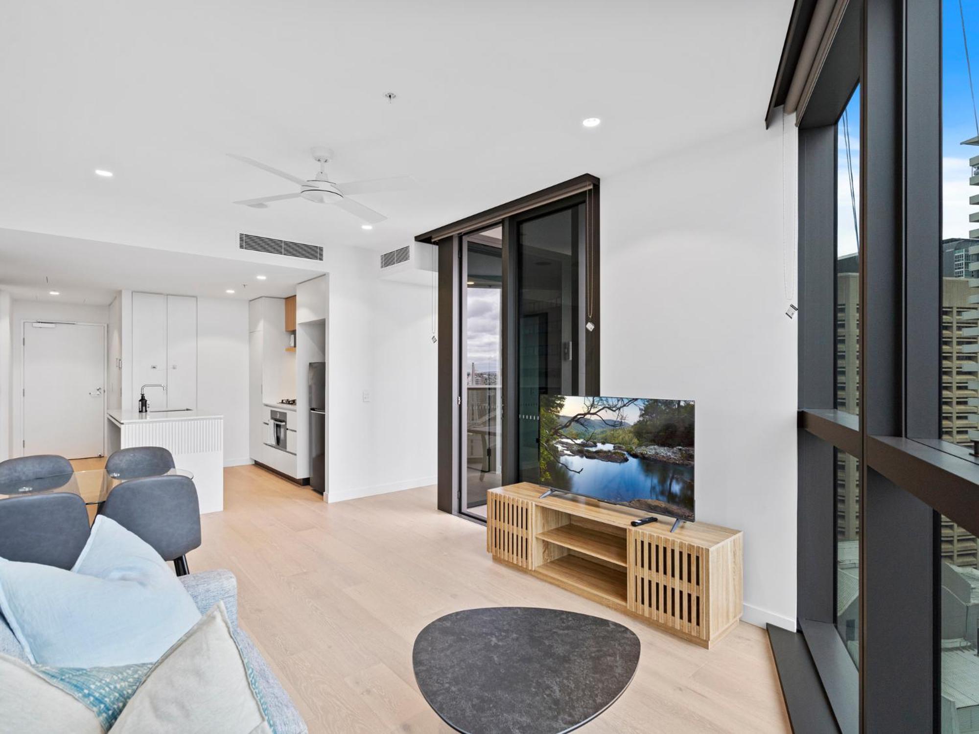 Queen's Wharf Apartment
