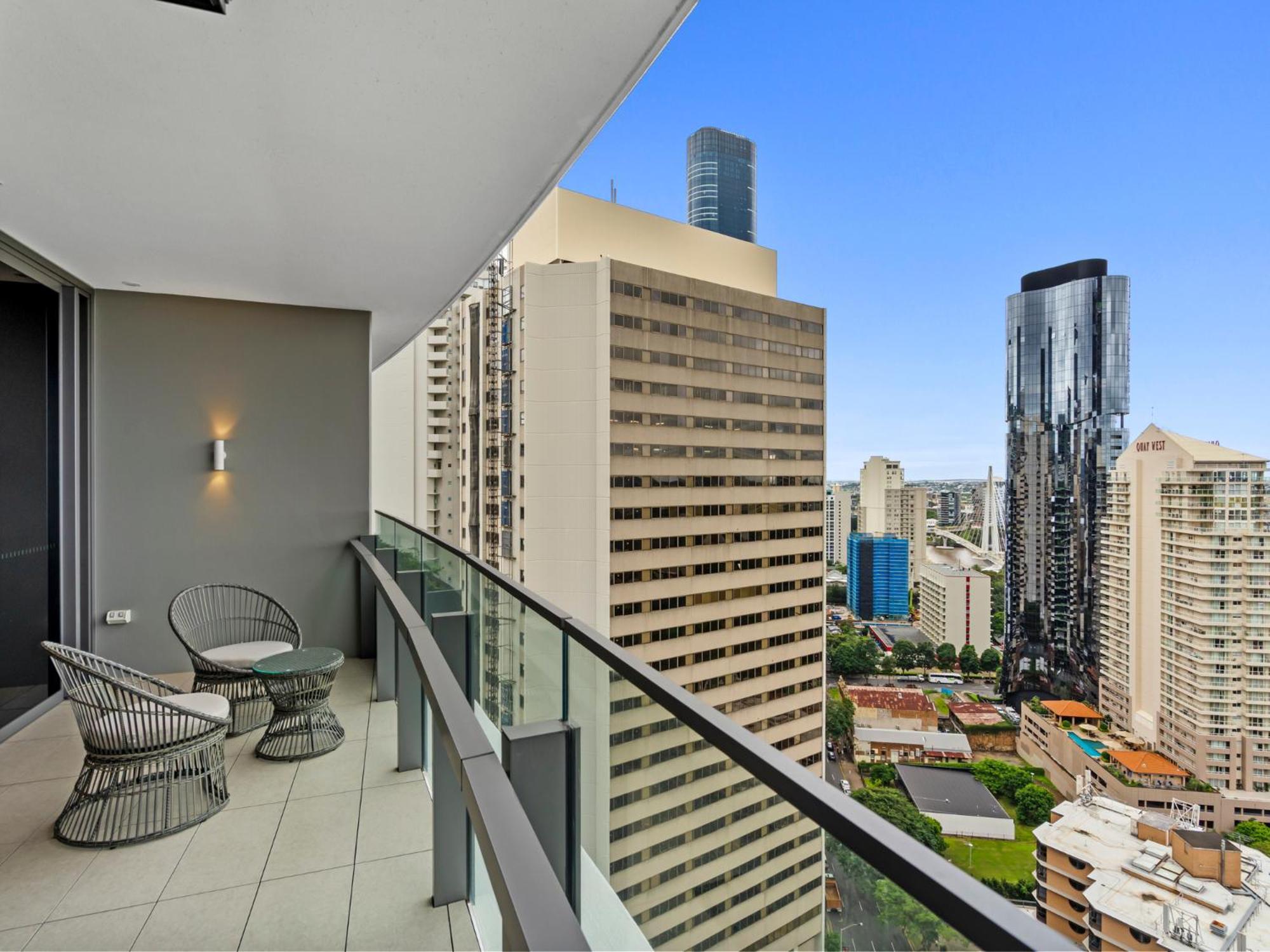 Queen's Wharf Apartment