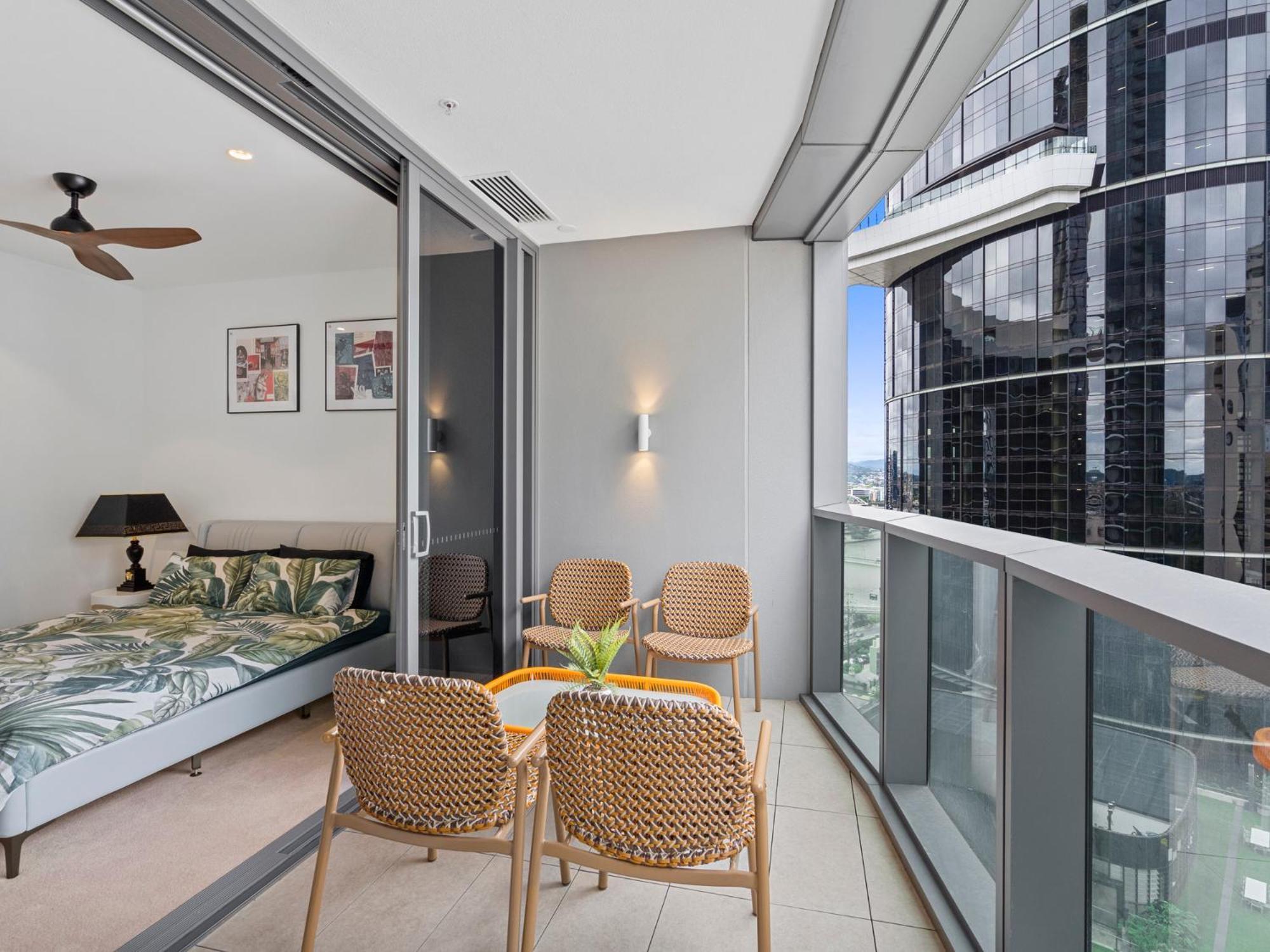Apartment Queen's Wharf